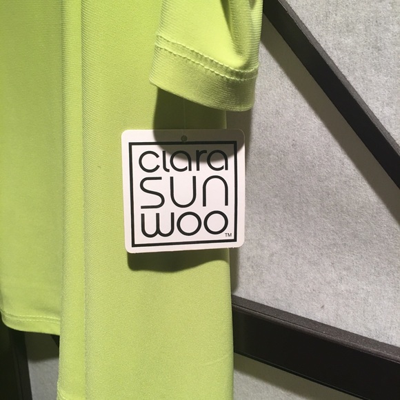 Ciara Sun Woo. NWT. Size Small Cold Shoulder Tunic - Picture 3 of 3